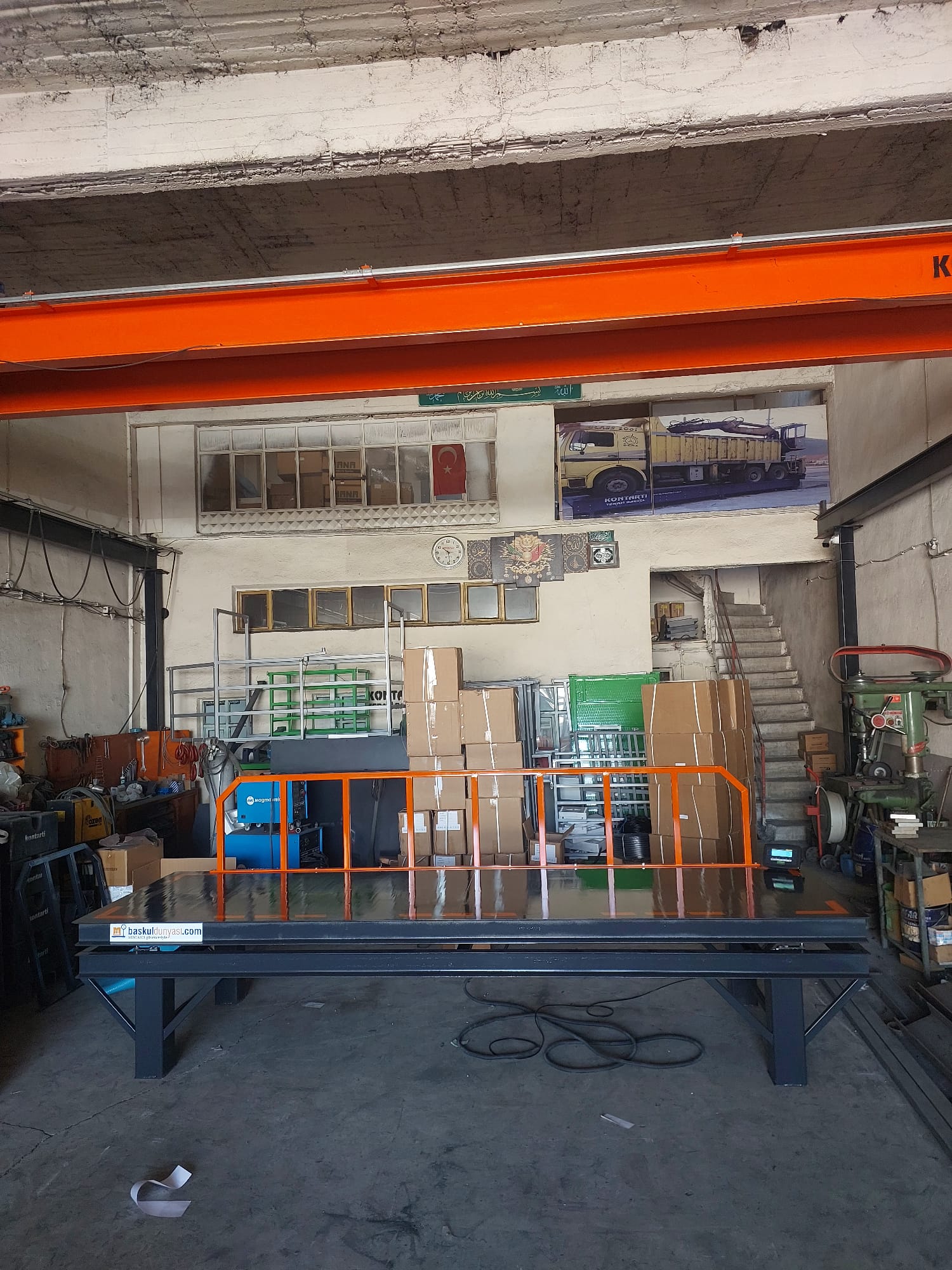 120x400%20cm%205%20Tonluk%20Ağır%20Hizmet%20ve%20Demirci%20Baskülü