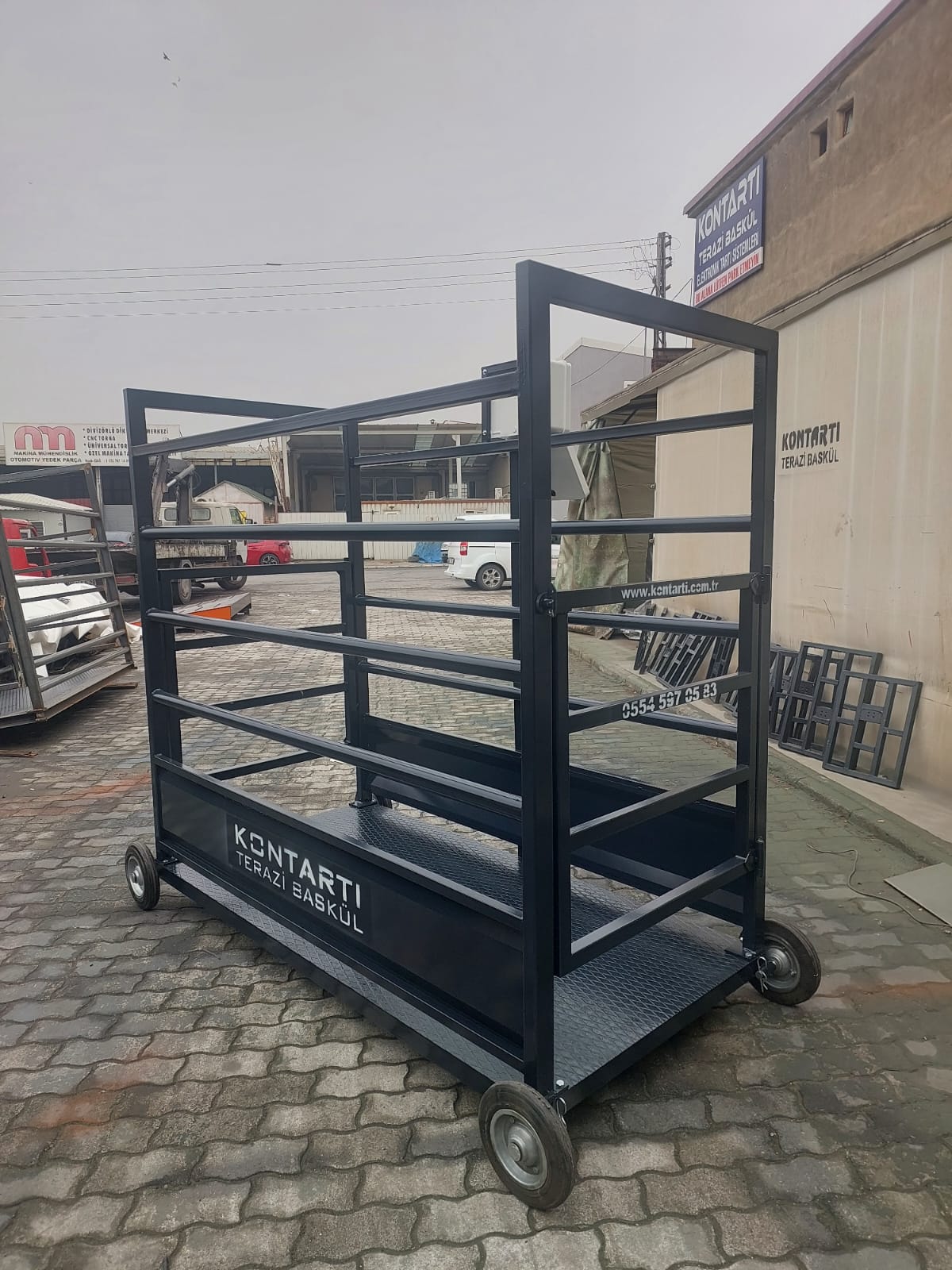 %202%20Tonluk%20Canlı%20Hayvan%20Kantarı